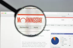 Milan, Italie - 10 août 2017 : Page d'accueil de site Web de Morningstar MOIS image libre de droits Milan, Italie - 10 août 2017 : Page d'accueil de site Web de Morningstar MOIS image libre de droits