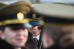 Militarna parada świętuje Rumunia święto państwowe obraz stock Militarna parada świętuje Rumunia święto państwowe obraz stock