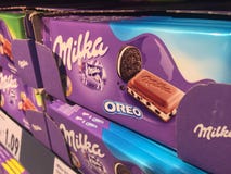 Milka Oreo-chocolade royalty-vrije stock foto Milka Oreo-chocolade royalty-vrije stock foto