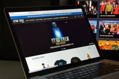 Milán, Italia - 10 de agosto de 2017: Homepage del sitio web de Star Trek Él i imagenes de archivo Milán, Italia - 10 de agosto de 2017: Homepage del sitio web de Star Trek Él i imagenes de archivo