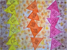 Modello senza cuciture con le mani variopinte nei triangoli Disegnato a mano royalty illustrazione gratis Modello senza cuciture con le mani variopinte nei triangoli Disegnato a mano royalty illustrazione gratis