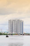 Moderna byggnader som stiger på område 7 i Saigon, Vietnam royaltyfria foton Moderna byggnader som stiger på område 7 i Saigon, Vietnam royaltyfria foton