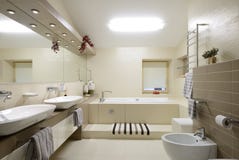 Moderner Innenraum. Badezimmer