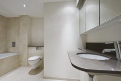 Modisches Badezimmer
