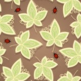 Modèle floral fleuri sans couture avec des scarabées illustration libre de droits Modèle floral fleuri sans couture avec des scarabées illustration libre de droits