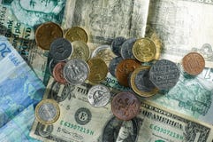 Monedas del dinero y países diferentes de las notas con mucha textura fotografía de archivo Monedas del dinero y países diferentes de las notas con mucha textura fotografía de archivo