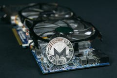 Monero moneta na GPU, Cryptocurrency kopalnictwo Używać Graficzne karty obraz royalty free Monero moneta na GPU, Cryptocurrency kopalnictwo Używać Graficzne karty obraz royalty free