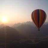 Mongolfiera nel Laos fotografia stock Mongolfiera nel Laos fotografia stock