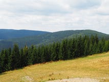 Montagnes géantes, vue à partir du dessus, Sudetes occidental image libre de droits Montagnes géantes, vue à partir du dessus, Sudetes occidental image libre de droits