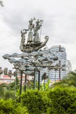 Monument dichtbij de commerciële haven van Sotchi royalty-vrije stock afbeeldingen Monument dichtbij de commerciële haven van Sotchi royalty-vrije stock afbeeldingen