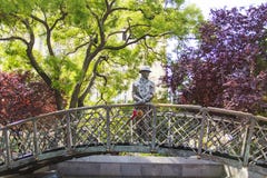 Monument à Imre Nagy, premier ministre à Budapest, Hongrie photographie stock libre de droits Monument à Imre Nagy, premier ministre à Budapest, Hongrie photographie stock libre de droits