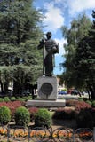 Monumento a Ivan Crnojevic em Cetinje, Montenegro, Europa imagem de stock royalty free Monumento a Ivan Crnojevic em Cetinje, Montenegro, Europa imagem de stock royalty free