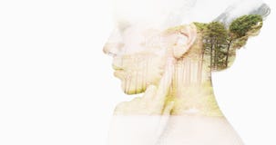 Mooi jong vrouwengezicht over natuurlijke achtergrond royalty-vrije stock afbeelding Mooi jong vrouwengezicht over natuurlijke achtergrond royalty-vrije stock afbeelding