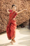 Mooie Indische vrouwendanser in traditionele kleding stock foto's Mooie Indische vrouwendanser in traditionele kleding stock foto's