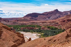 Mooie Rose Valley - Vallee des Roses, dichtbij Ouarzazate, Marokko royalty-vrije stock fotografie Mooie Rose Valley - Vallee des Roses, dichtbij Ouarzazate, Marokko royalty-vrije stock fotografie