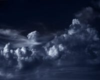 Moonlit облака стоковая фотография rf Moonlit облака стоковая фотография rf