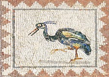 Mosaico romano antigo que representa uma garça-real, Sevilha fotografia de stock Mosaico romano antigo que representa uma garça-real, Sevilha fotografia de stock