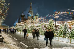 Moscou et place rouge admirablement décorées pour la nouvelle année et le Chr image libre de droits Moscou et place rouge admirablement décorées pour la nouvelle année et le Chr image libre de droits