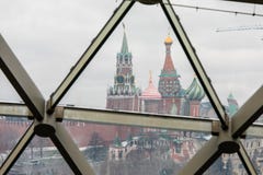 Moscow, Russia - december 10 2018: view from the snow-covered Park of the Moscow Kremlin through the glass royalty free stock photography Moscow, Russia - december 10 2018: view from the snow-covered Park of the Moscow Kremlin through the glass royalty free stock photography