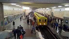 Moskau, Russland, Großstadtbewohner, ` Partizanskaya-` Metrostation, Ausstellung von Zügen 2 lizenzfreies stockbild Moskau, Russland, Großstadtbewohner, ` Partizanskaya-` Metrostation, Ausstellung von Zügen 2 lizenzfreies stockbild