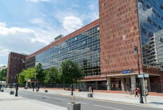 Moskva Ryssland - Juni 02 2016 Inhysa Tsentrosoyuz i den Myasnitskaya gatan - monument av den sovjetiska constructivismeran royaltyfri fotografi Moskva Ryssland - Juni 02 2016 Inhysa Tsentrosoyuz i den Myasnitskaya gatan - monument av den sovjetiska constructivismeran royaltyfri fotografi
