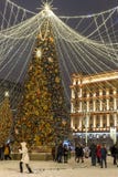 Moskwa Rosja, Styczeń, - 2 2019 Piękna świerczyna na Lubyanka kwadracie podczas festiwal podróży boże narodzenia zdjęcie stock Moskwa Rosja, Styczeń, - 2 2019 Piękna świerczyna na Lubyanka kwadracie podczas festiwal podróży boże narodzenia zdjęcie stock