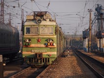 Motore transsiberiano del treno immagini stock libere da diritti Motore transsiberiano del treno immagini stock libere da diritti