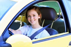 Motorista adolescente no carro Imagem de Stock Royalty Free Motorista adolescente no carro Imagem de Stock Royalty Free
