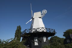 Moulin à vent de Rye dans la ville antique célèbre de Rye dans le Sussex est, Angleterre images libres de droits Moulin à vent de Rye dans la ville antique célèbre de Rye dans le Sussex est, Angleterre images libres de droits
