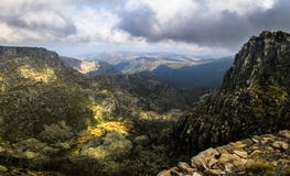 Mountain View un jour nuageux image stock Mountain View un jour nuageux image stock
