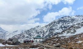 Moutain de neige au Sikkim du nord, Inde photographie stock libre de droits Moutain de neige au Sikkim du nord, Inde photographie stock libre de droits