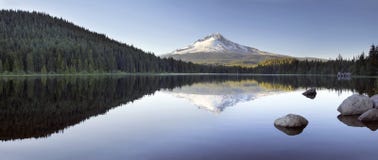 Mt Hood Reflection On Trillium Lake Panorama Royalty Free Stock Images