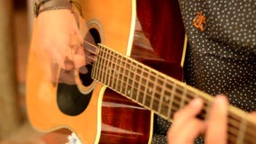 Muchacho que toca la guitarra Muchacho que toca la guitarra