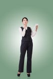 Mujer de negocios asiática confidente imagen de archivo libre de regalías Mujer de negocios asiática confidente imagen de archivo libre de regalías