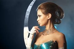 Mujer del extranjero de la belleza fotografía de archivo libre de regalías Mujer del extranjero de la belleza fotografía de archivo libre de regalías