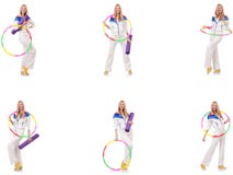 Mujer hermosa con el aro del hula aislado en blanco fotos de archivo libres de regalías Mujer hermosa con el aro del hula aislado en blanco fotos de archivo libres de regalías