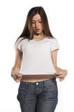 Mujeres hermosas atractivas que presentan con las camisas blancas en blanco. Aliste para su diseño Fotos de archivo Mujeres hermosas atractivas que presentan con las camisas blancas en blanco. Aliste para su diseño Fotos de archivo