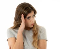 Mulher atrativa nova que olha assustado, amedrontada e chocada Expressões e emoções humanas imagem de stock Mulher atrativa nova que olha assustado, amedrontada e chocada Expressões e emoções humanas imagem de stock