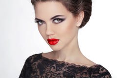 Mulher composição stare Senhora misteriosa do estilo do vintage Femal retro foto de stock Mulher composição stare Senhora misteriosa do estilo do vintage Femal retro foto de stock