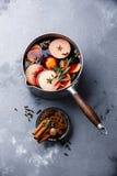mulled wine royaltyfria bilder mulled wine royaltyfria bilder
