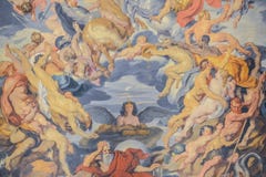 Mus?e historique, Vienne, Autriche 02 02 2019 Un fresque sur un plafond ? une entr?e au mus?e d'Altes dans le hall central vue photos libres de droits Mus?e historique, Vienne, Autriche 02 02 2019 Un fresque sur un plafond ? une entr?e au mus?e d'Altes dans le hall central vue photos libres de droits