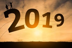 Musikanmerkungsguten rutsch ins neue jahr 2019 lizenzfreies stockfoto Musikanmerkungsguten rutsch ins neue jahr 2019 lizenzfreies stockfoto