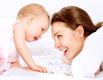 Mutter und Baby lizenzfreie stockfotografie Mutter und Baby lizenzfreie stockfotografie