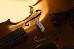 Muzikale instrumenten: viool dichte omhoog (2) royalty-vrije stock foto Muzikale instrumenten: viool dichte omhoog (2) royalty-vrije stock foto