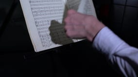 Muzyka kręcenia strona muzyczna książka, zakończenie zbiory wideo Muzyka kręcenia strona muzyczna książka, zakończenie zbiory wideo