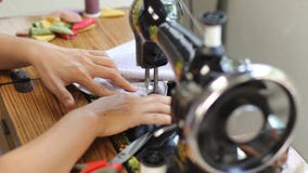 Máquina de coser manual del estilo retro Máquina de coser manual del estilo retro