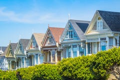 Målade damer, de mest berömda gamla damerna av San Francisco arkivbild Målade damer, de mest berömda gamla damerna av San Francisco arkivbild