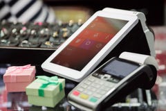 Mądrze terminal funkcjonujący elektroniczny kasy zakończenie fotografia stock Mądrze terminal funkcjonujący elektroniczny kasy zakończenie fotografia stock