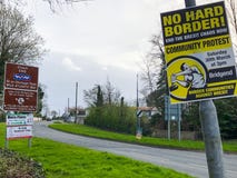n Affiche de frontière de l'Irlande et de protestation de Brexit photos stock n Affiche de frontière de l'Irlande et de protestation de Brexit photos stock