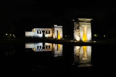 Nachtmening aan Echte Palacio, Madrid, Spanje stock afbeeldingen Nachtmening aan Echte Palacio, Madrid, Spanje stock afbeeldingen